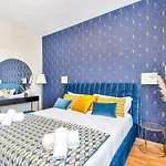 Art Deco' - Sleepwithme - Free Parking - Free Breakfast - Very Friendly Staff Pisa