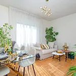 Appartement Art Deco' - Sleepwithme - Free Parking - Free Breakfast - Very Friendly Staff Pisa