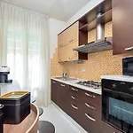 Art Deco' - Sleepwithme - Free Parking - Free Breakfast - Very Friendly Staff Pisa