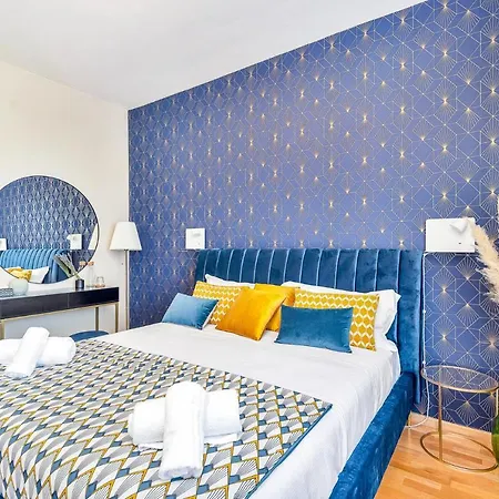 Art Deco' - Sleepwithme - Free Parking - Free Breakfast - Very Friendly Staff Pisa