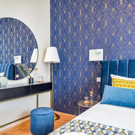Art Deco' - Sleepwithme - Free Parking - Free Breakfast - Very Friendly Staff Apartment *