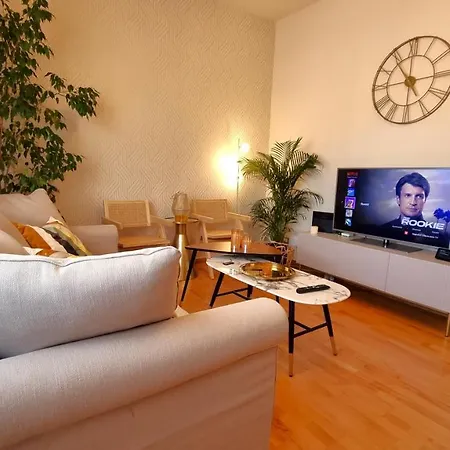 Apartment Art Deco' - Sleepwithme - Free Parking - Free Breakfast - Very Friendly Staff Pisa