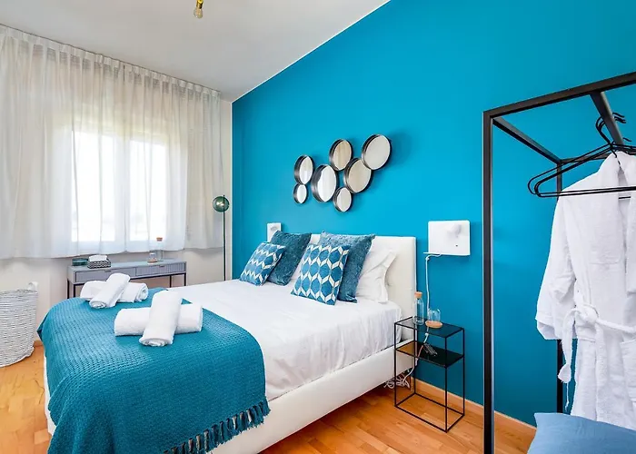 아파트 Art Deco' - Sleepwithme - Free Parking - Free Breakfast - Very Friendly Staff