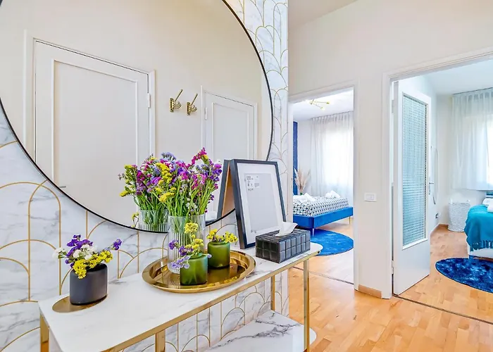 Art Deco' - Sleepwithme - Free Parking - Free Breakfast - Very Friendly Staff 아파트 피사