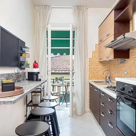 Art Deco' - Sleepwithme - Free Parking - Free Breakfast - Very Friendly Staff פיזה